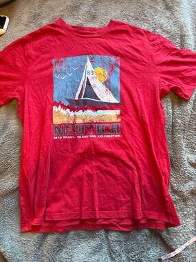 Vintage Nautica T-Shirt Size M Red Sailboat Graphic